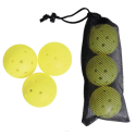 Set van 3 outdoor pickleballen